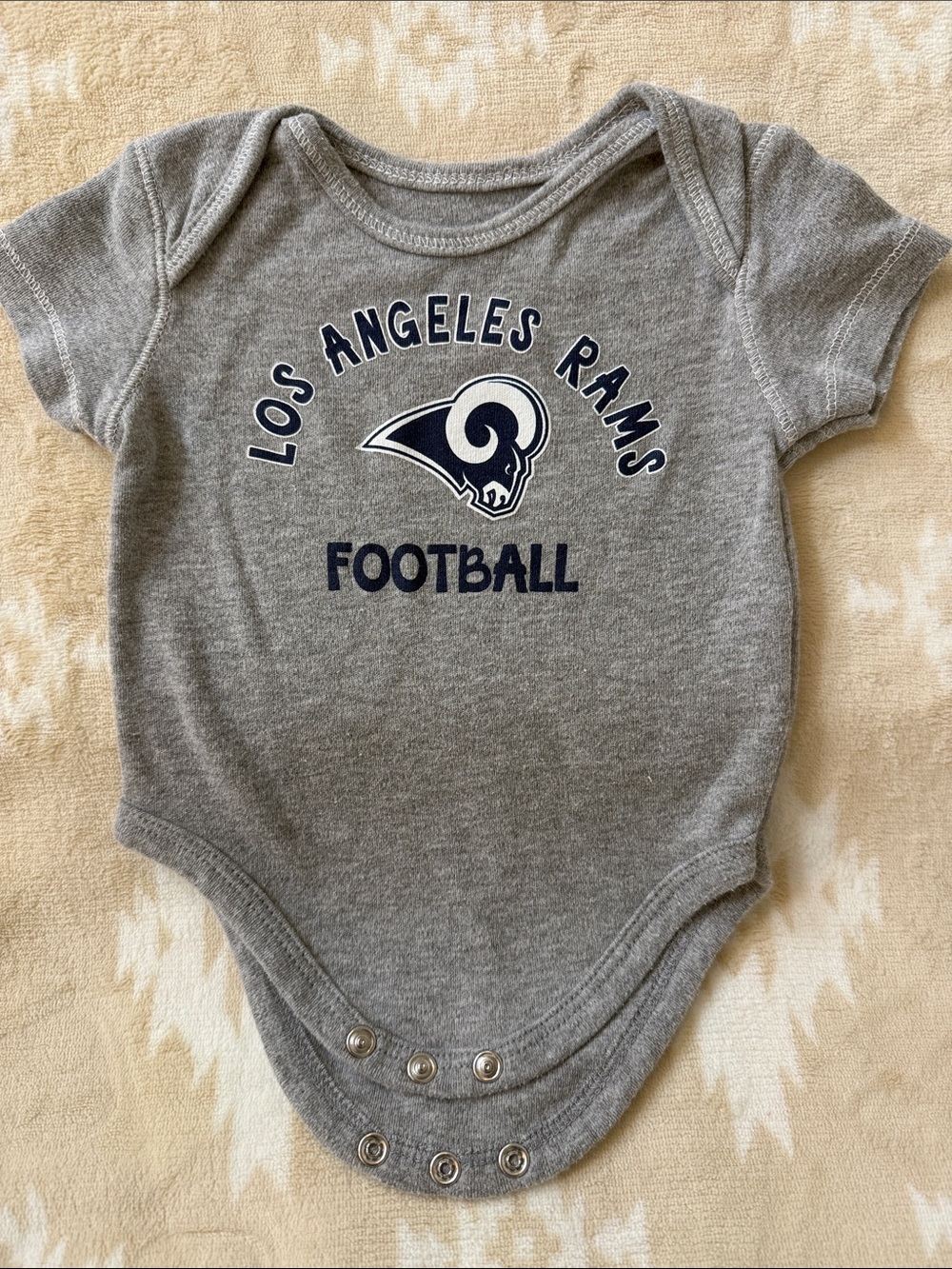 Los Angeles Rams Gray Infant Bodysuit - NFL Team Logo